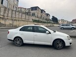 Volkswagen Jetta-2