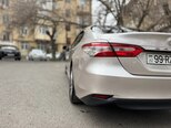 Toyota Camry-8