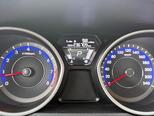 Hyundai Elantra-13
