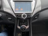 Hyundai Elantra-10