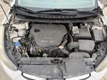 Hyundai Elantra-12