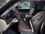 Cadillac Escalade-10