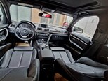 BMW 330e-7
