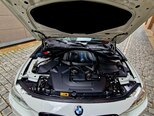 BMW 330e-11