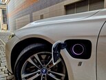 BMW 330e-2