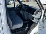 Ford Transit-8