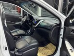 Hyundai Accent-13
