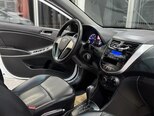 Hyundai Accent-14