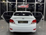 Hyundai Accent-10