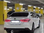 Toyota Camry-4