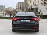 Hyundai Sonata-2