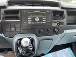 Ford Transit-13