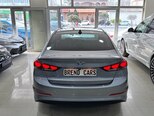 Hyundai Elantra-14