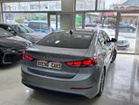 Hyundai Elantra-15