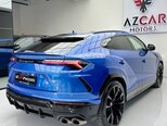 Lamborghini Urus-4