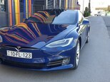 Tesla Model S-2