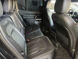 Land Rover Defender-10