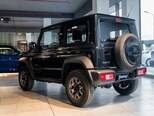 Suzuki Jimny-4