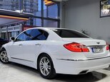 Hyundai Genesis-10