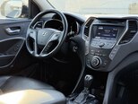 Hyundai Grand Santa Fe-11