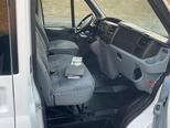 Ford Transit-11