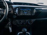 Toyota Hilux-12