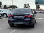 Mercedes E 300 e-9