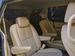 Kia Carnival-2