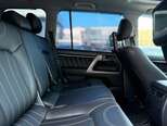 Toyota Land Cruiser-19