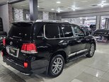 Toyota Land Cruiser-6