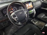 Toyota Land Cruiser-7