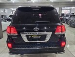 Toyota Land Cruiser-4