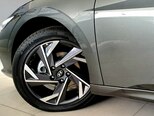 Hyundai Elantra-7