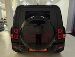 Land Rover Defender-6
