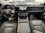 Land Rover Defender-7