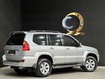 Toyota Land Cruiser Prado-10