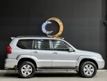 Toyota Land Cruiser Prado-12