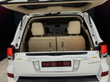 Lexus LX 570-12