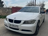 BMW 320-1