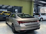 Hyundai Elantra-12