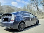 Toyota Prius-12