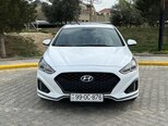 Hyundai Sonata-2