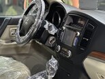 Mitsubishi Pajero-14