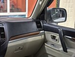 Mitsubishi Pajero-15