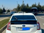 Toyota Prius-5