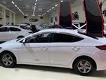 Hyundai Elantra-7