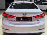 Hyundai Elantra-11