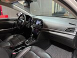 Hyundai Elantra-16