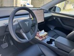 Tesla Model Y-8