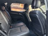 Kia Sorento-13